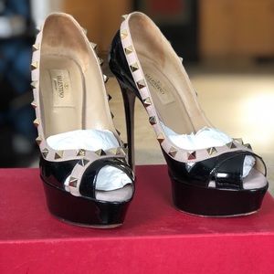 Valentino Garavani studded heels 35.5